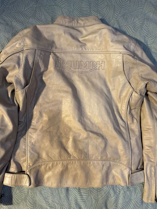 Дамско кожено мото яке Triumph