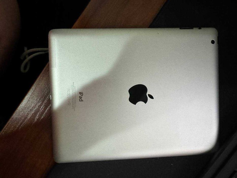 Продам IPAD 32 Гб