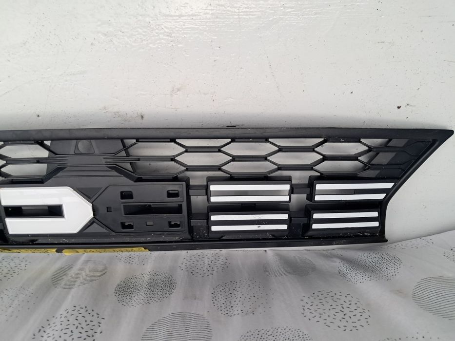 Грил решетка Dacia Duster 2 160Лв