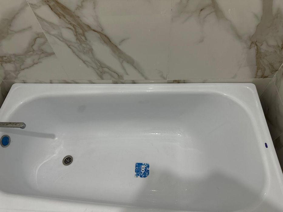 продается ванна со смесителем вместе в сборе