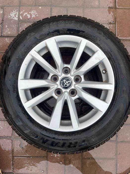 Продам колеса от toyota camry