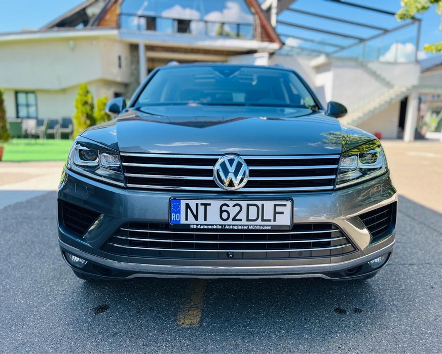 VW Touareg 4*4 cu multe dotari.