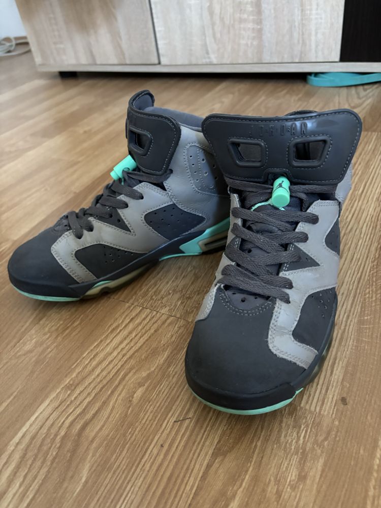 Jordan marimea 38,5