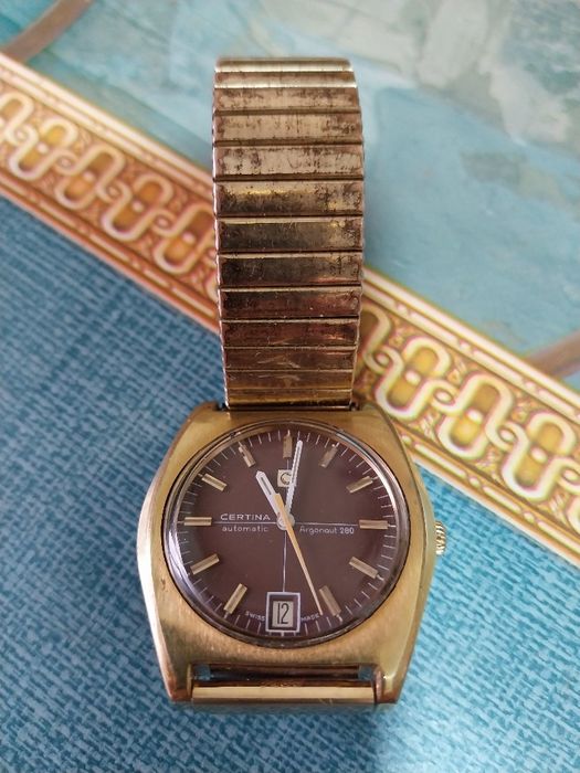 Ceas automatik     .
