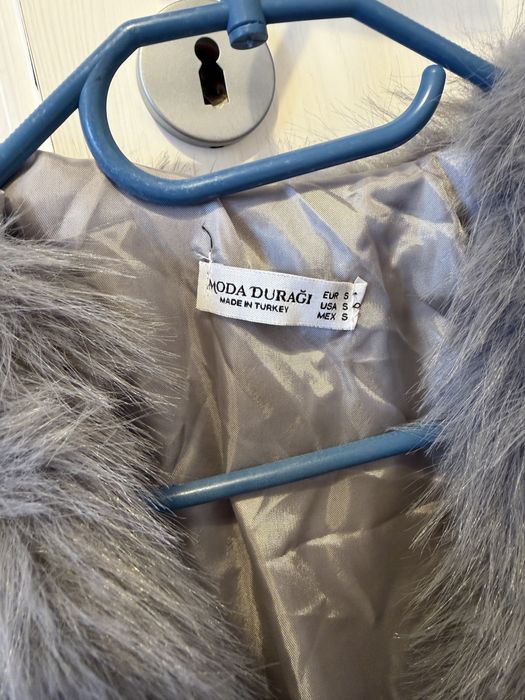 Blana geaca NOUA cu eticheta marime S