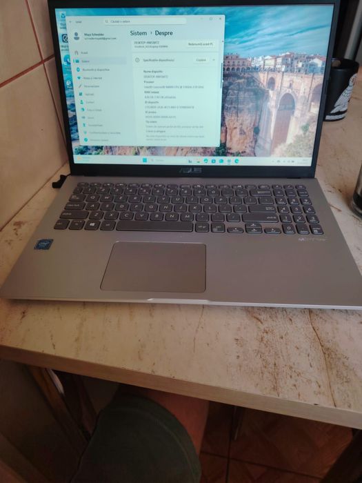 Laptop asus vivobook