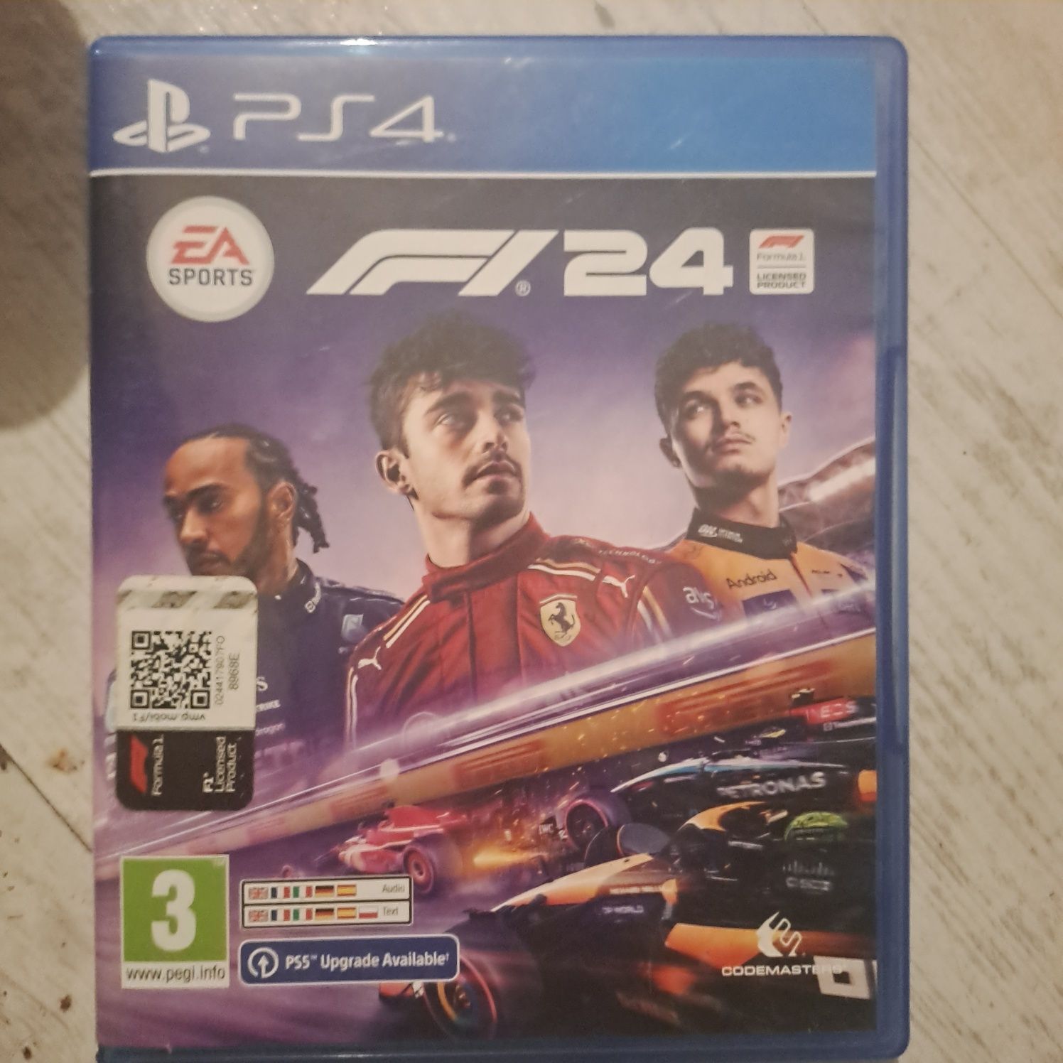Playstation 4, четири игри и джойстик