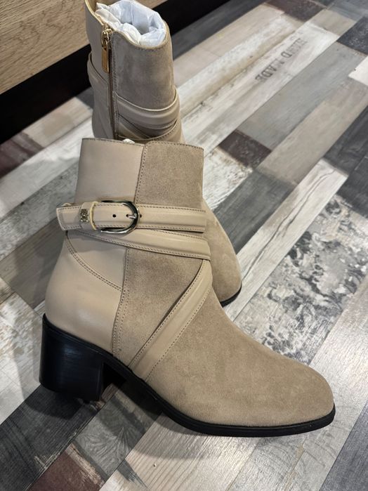 Tommy Hilfiger
Боти Elevated Essential Midheel Boot
