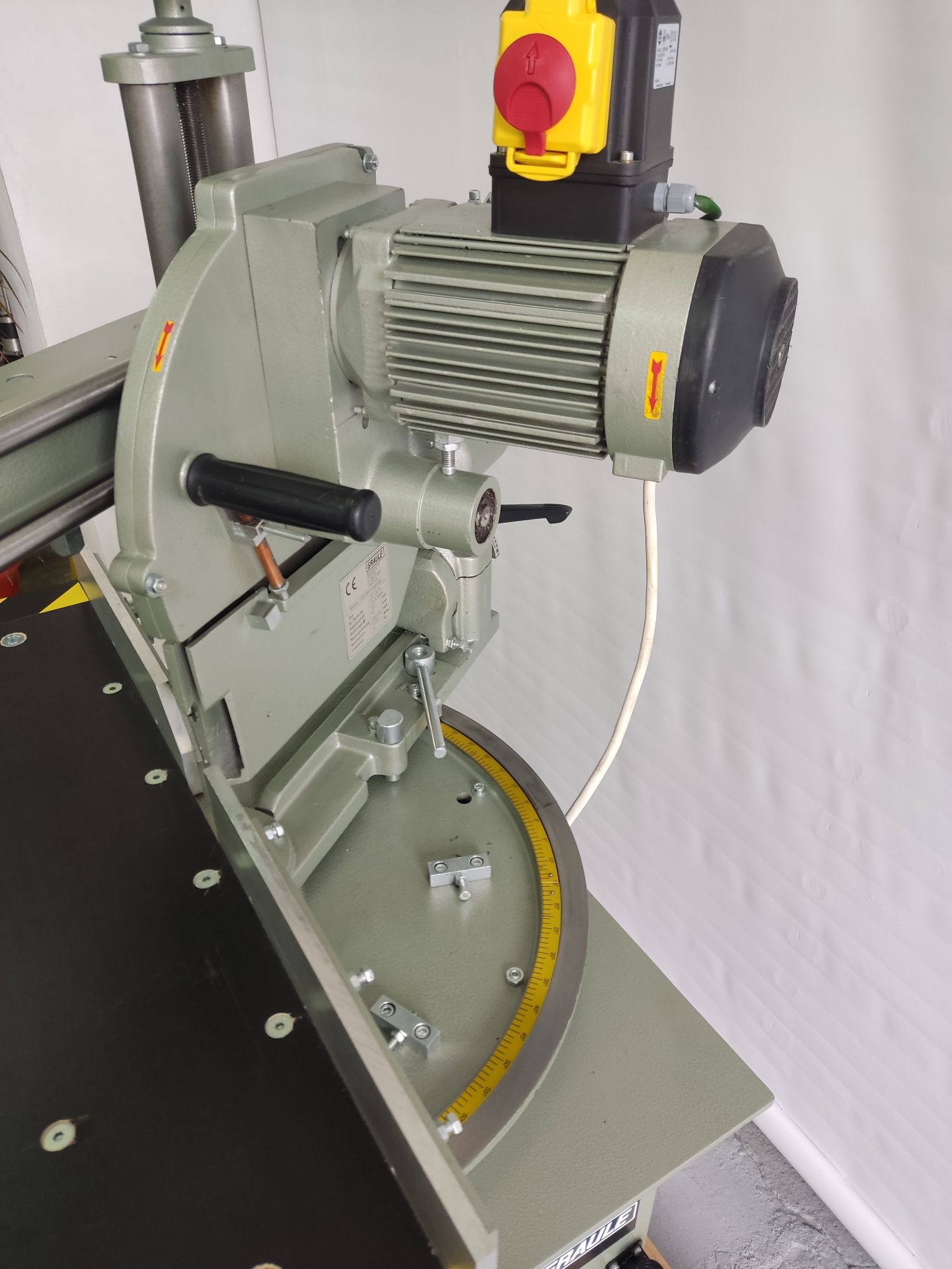 Циркуляр GRAULE ZS 135 N - Германия