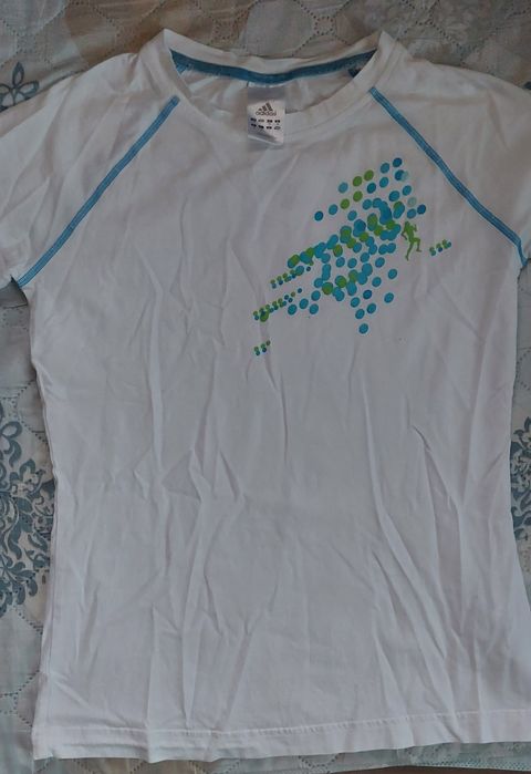 Маркови тениски и къси панталони Adidas