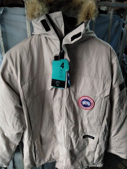 Canada Goose geaca cu puf de expeditie masura M oversize fits L