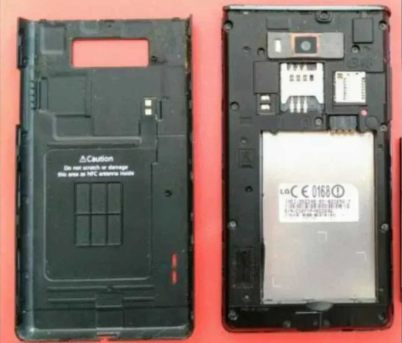 Telefon LG P700 Defect (display spart)