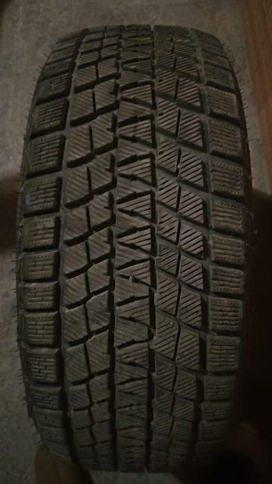 Шина зимний 255/50/20