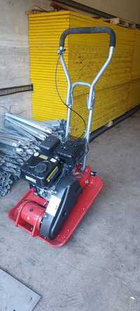 Placa compactoare/mai compactor, picamer/vibrator beton de inchiriat