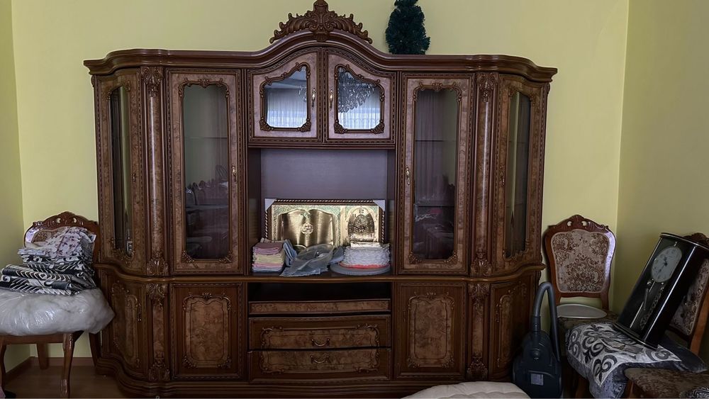 Стенка для гостевой