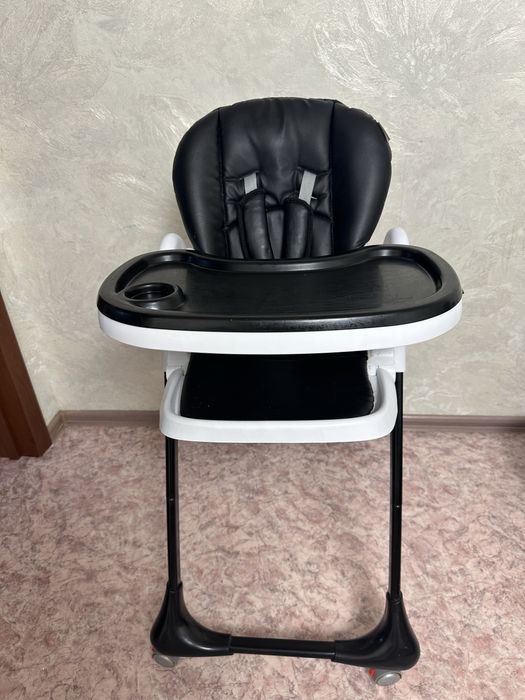 Детский стульчик для кормления