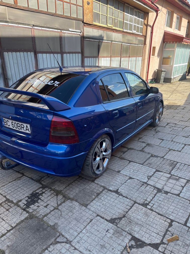 Vând sau schimb cu 4x4 Opel astra G