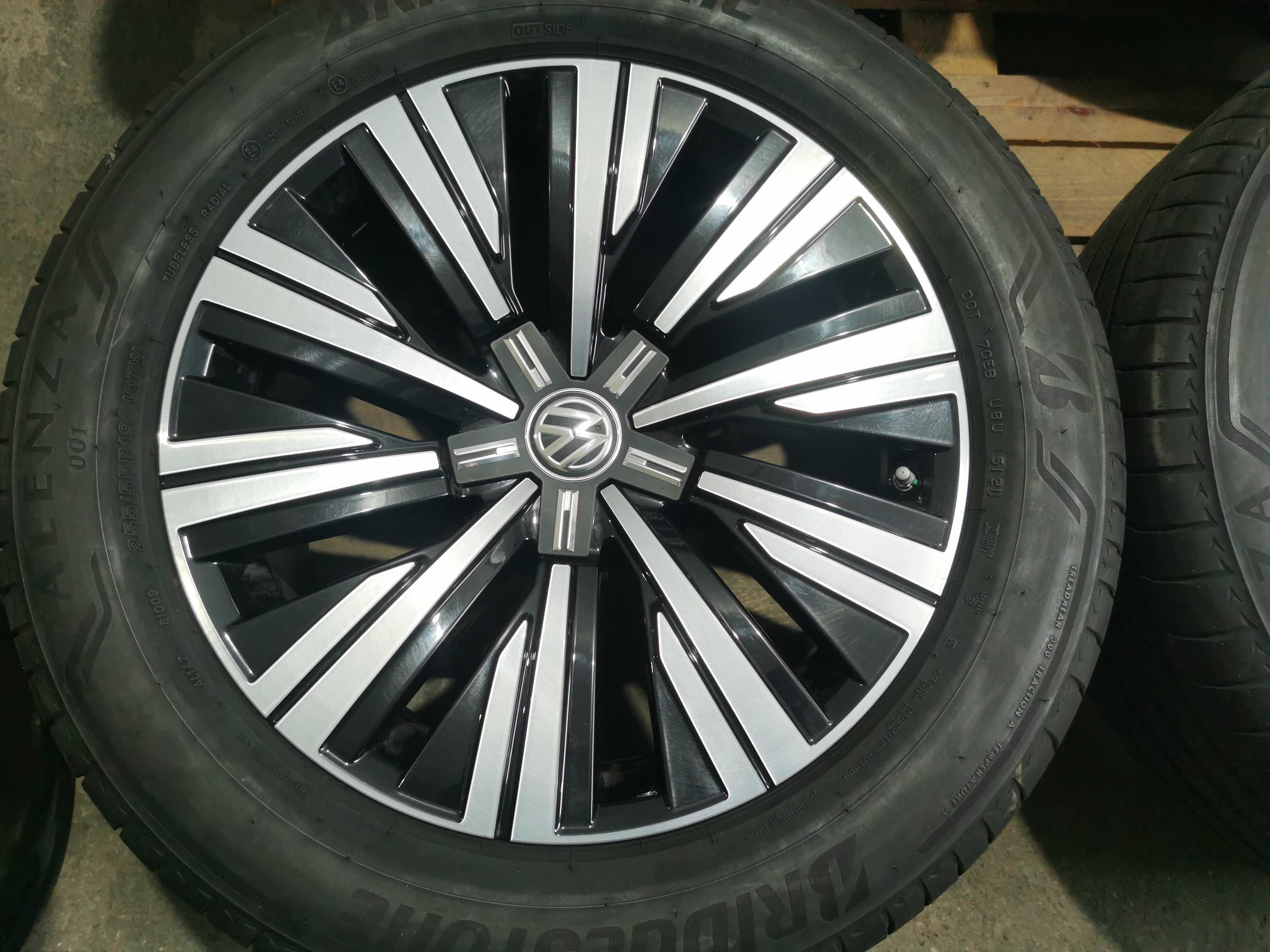 Jante Originale VW Touareg III CR . R.19 cu anvelope de vara