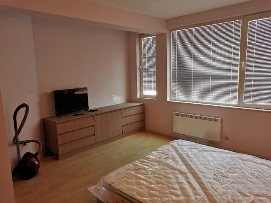 Дава се под наем Двустаен апартамент в София, Лозенец - 86 кв.м за 649 € - Снимка #5