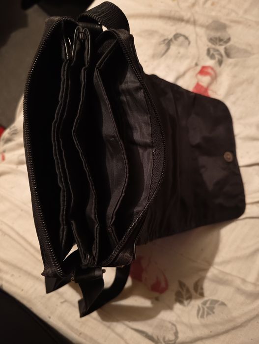 Кожена чанта за през рамо