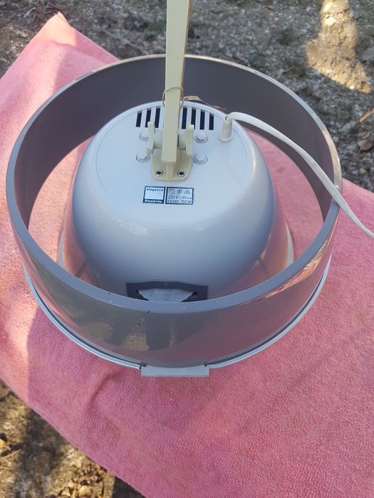 Uscător par tip cască Rowenta nou.