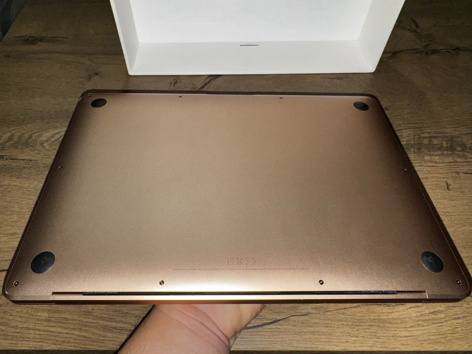 Macbook Air 13 inch 2020