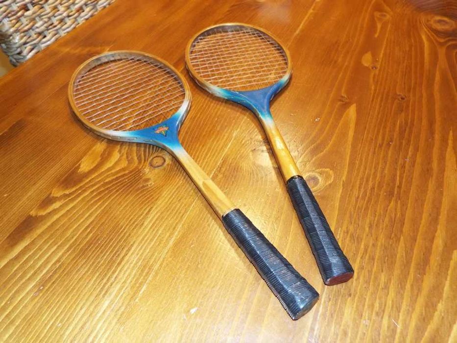 2 Rachete Badmington PIONEER lemn Vintage Retro Perfecte + 2 Fluturasi