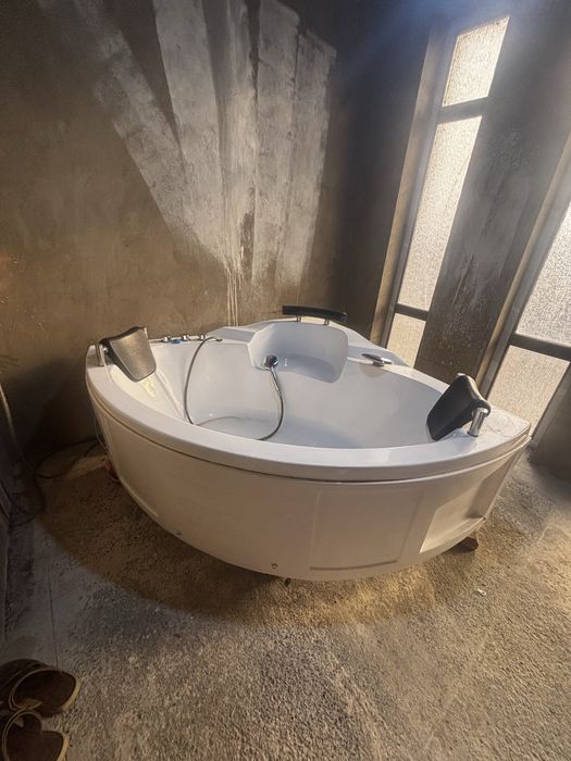 Джакузи для ванны