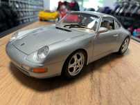 Метална колекционерска колички BBURAGO PORSCHE 911 Carrera 993  1:18