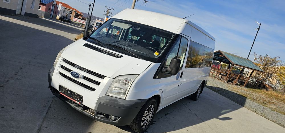 Ford Transit 2009  transport persoane 8+1 plus rampă handicap