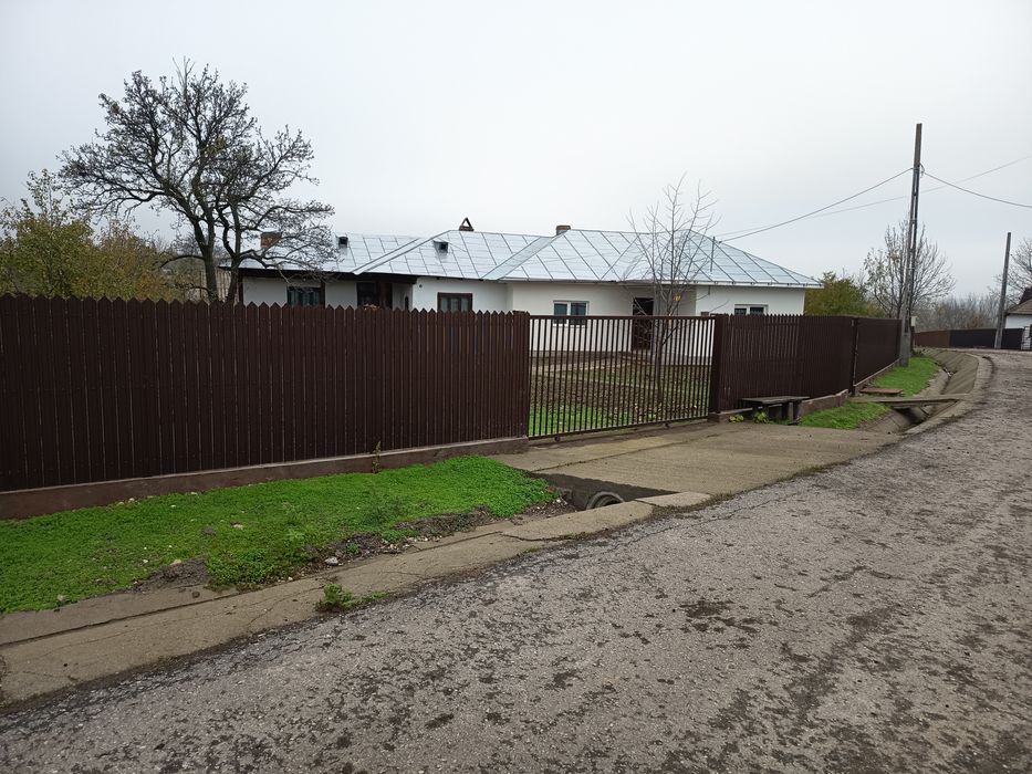 Casă de vanzare loc Nicolae Tituleacu Olt