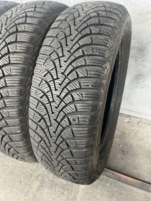 4 бр. зимни гуми 195/65/15 GoodYear 7 mm DOT 2318