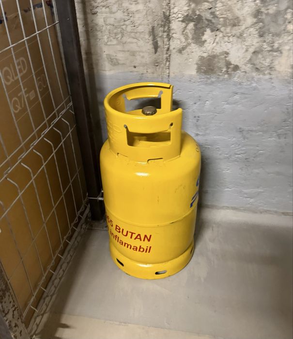 Butelie gaz cu guler