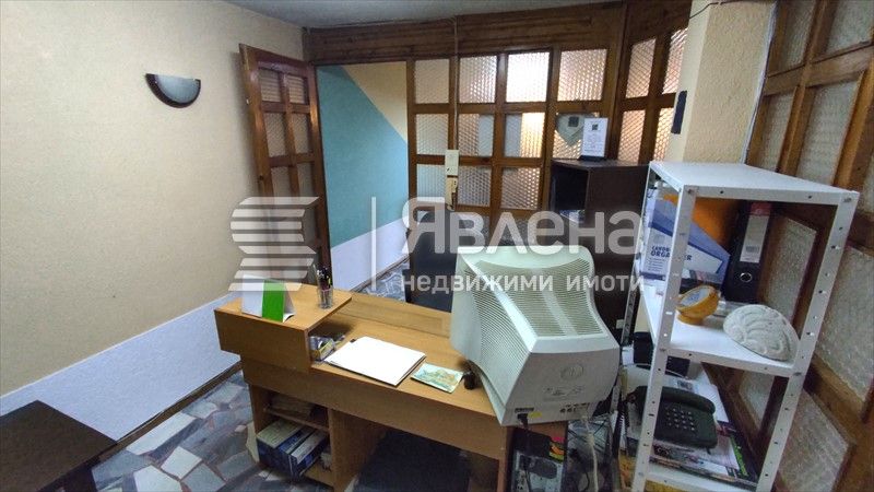 Продава се Офис в Бургас, Възраждане - 227 кв.м за 699 €/кв.м - Снимка #3