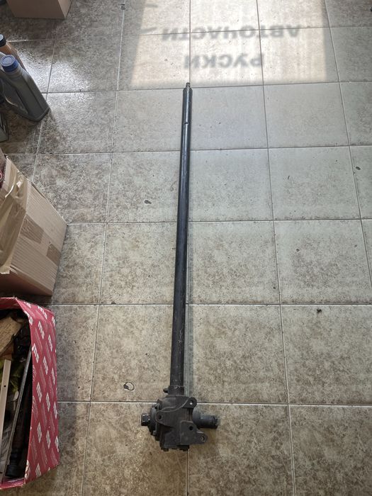 Продавам кормилна курия уаз 452
