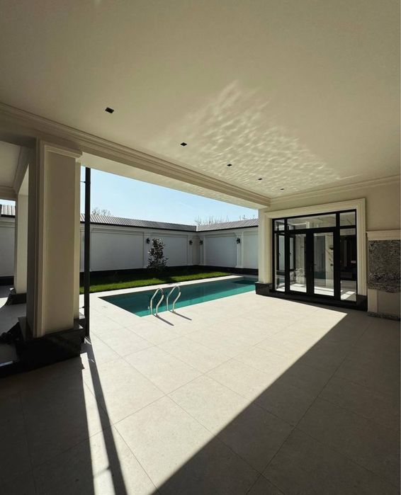 Продаётся Двухуревнневый дом.