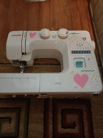 Швейная машина janomi в идеальном состоянии