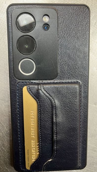 Vivo v29 в хорошем состоянии вместе с чехлом