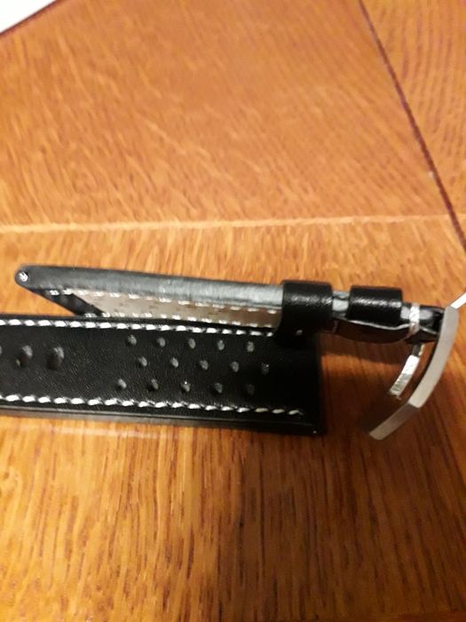 Каишки часовник естествена кожа