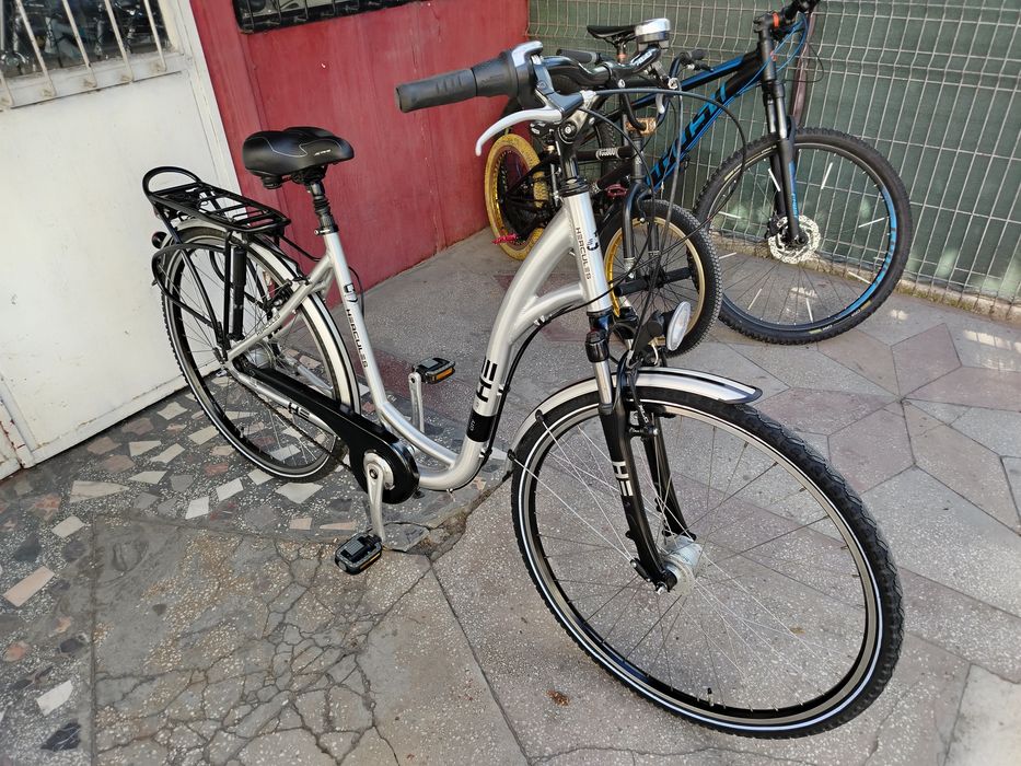 Bicicleta de dama Hercules de 28
