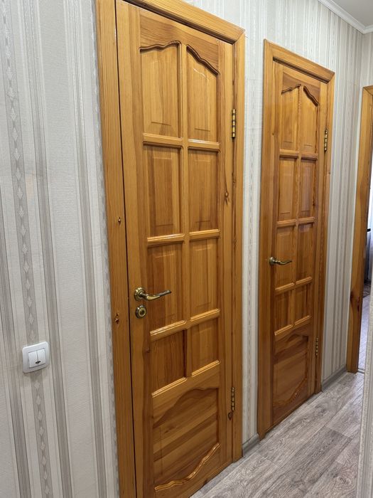 Продам двери деревянные