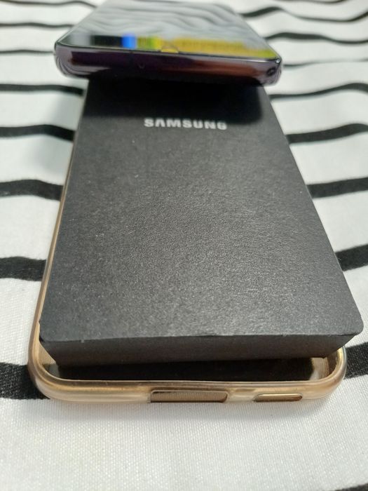 Vand/Schimb s22 cu Iphone