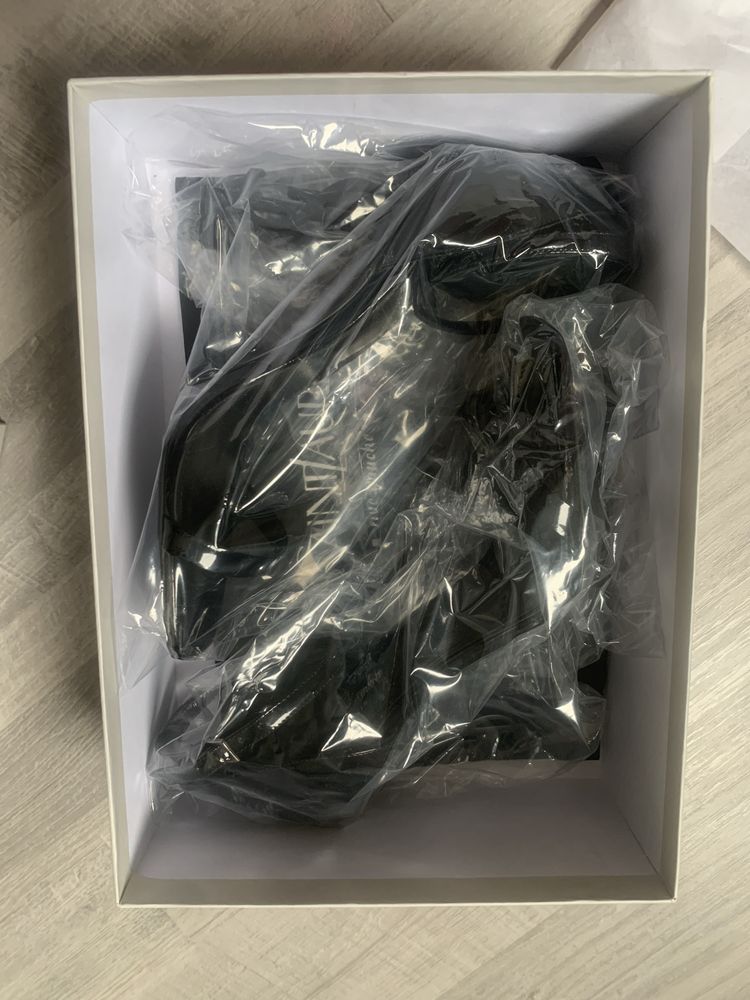 Ysl обувки на висок ток