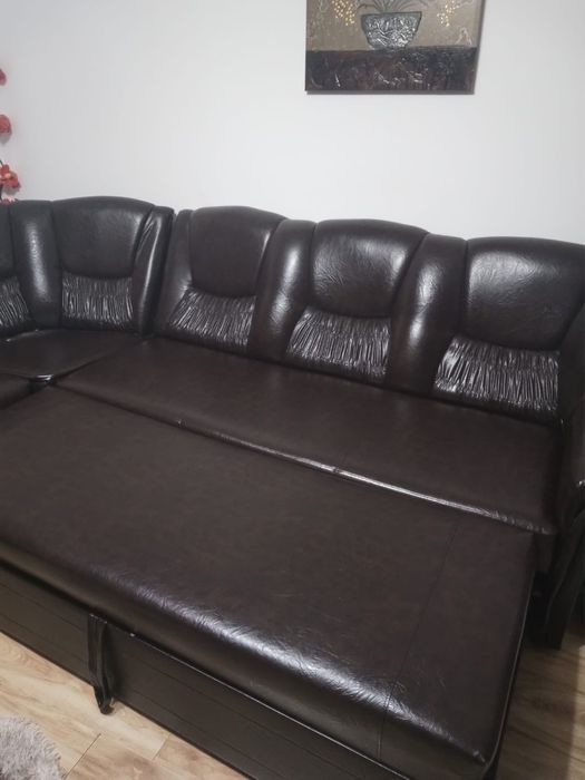Canapea din piele extensibila