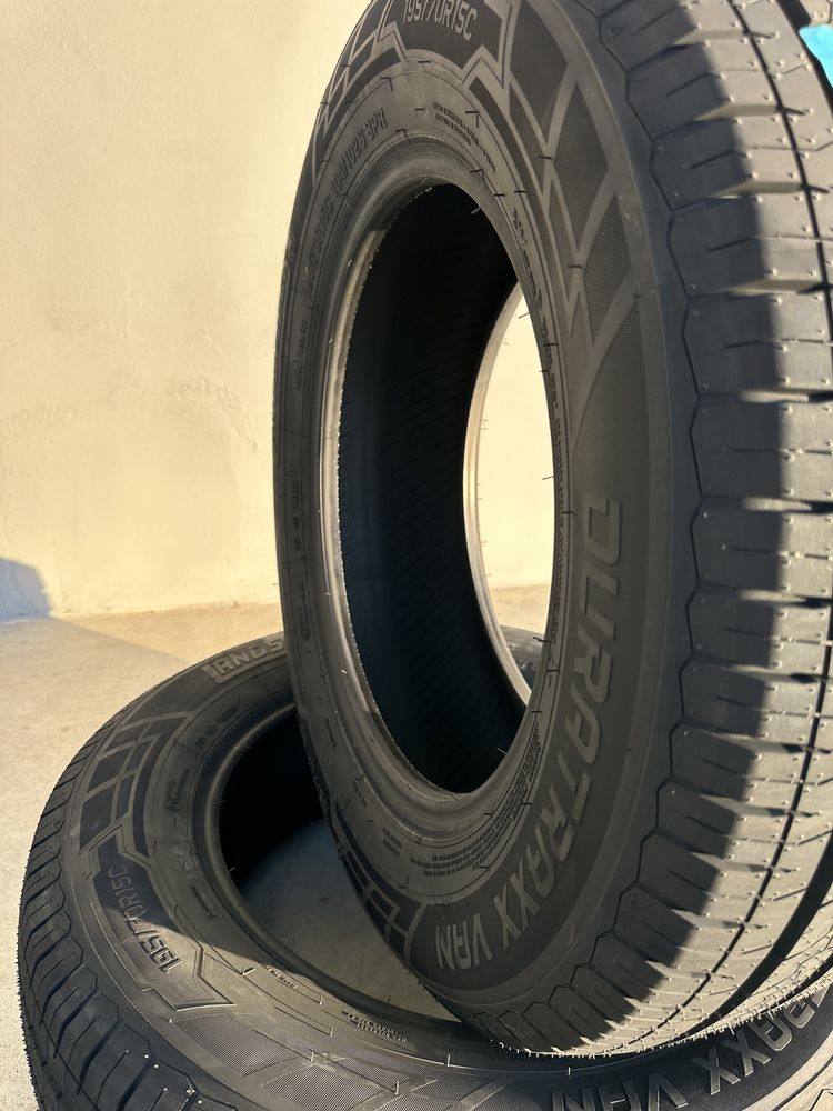 Нови Летни Бусови Гуми LANDSPIDER DURATRAXX 195/70R15C 104102S Нов DOT