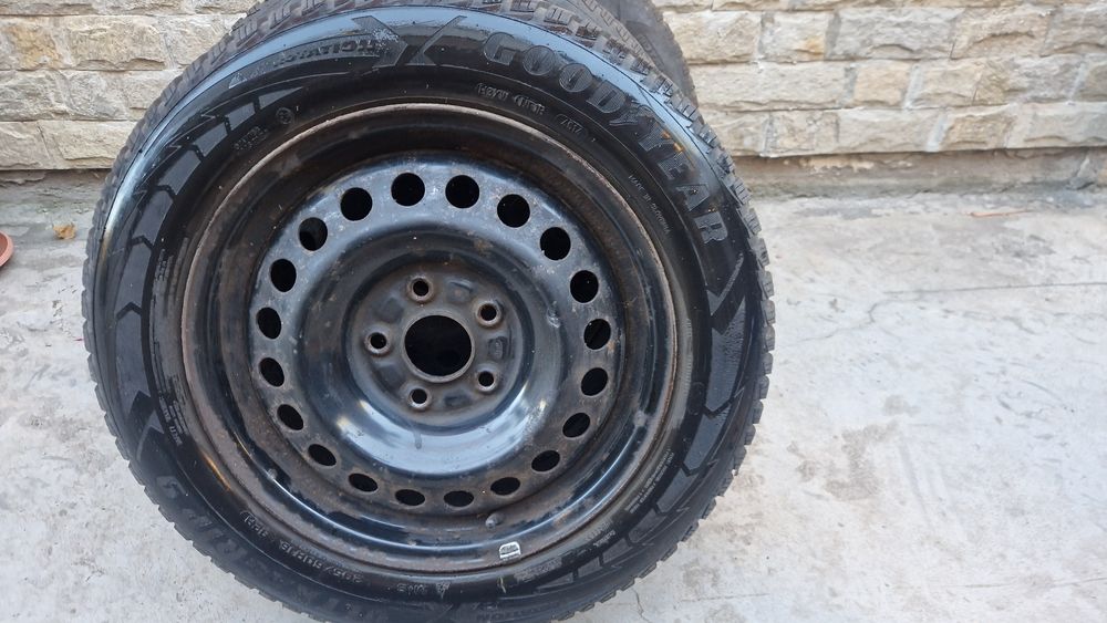 Michelin 225 45 17
