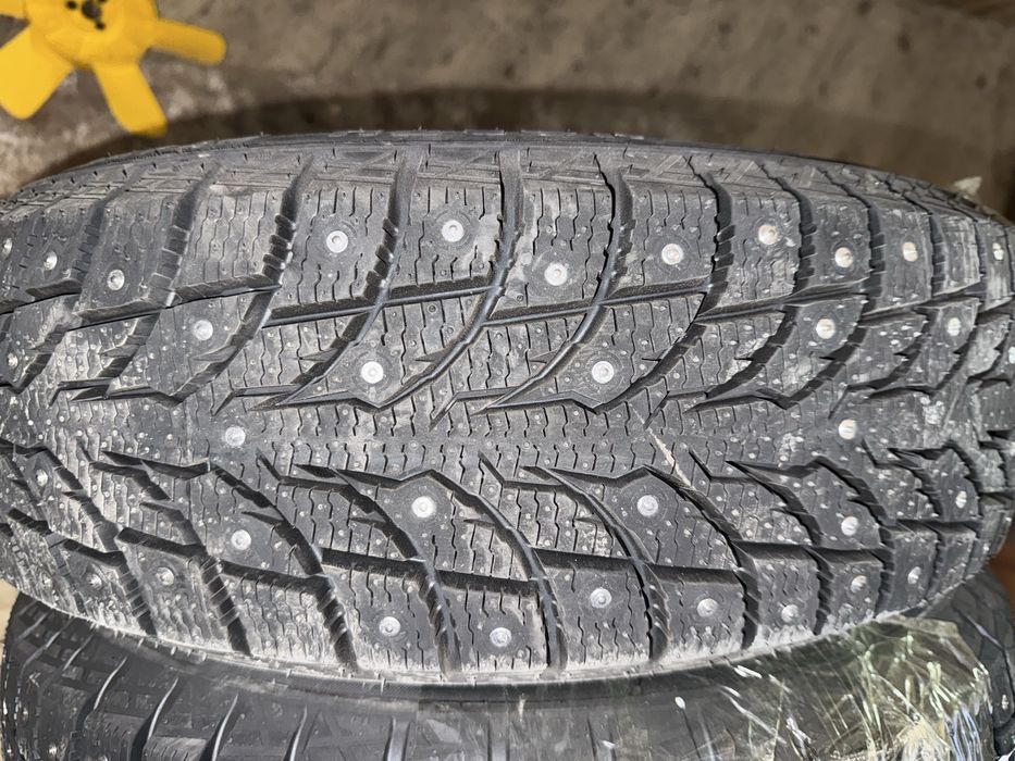 Новые Зимние шины r15
