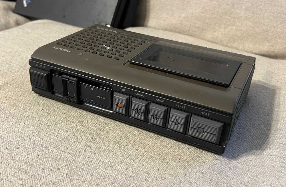 Casetofon vintage Philips N2208 Automatic Cassette Recorder rar