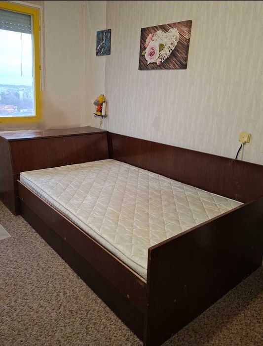 Спалня с ракла и матрак