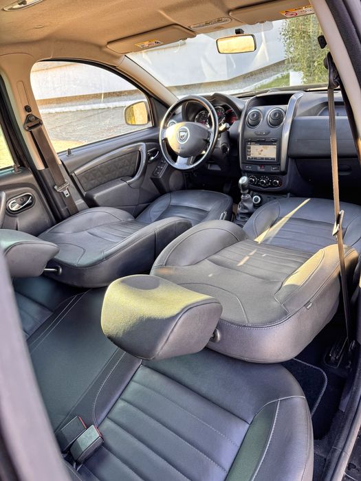 Dacia Duster 1.5Dci 4x4 Navi Pilot Automat Scaune incalzite Carlig